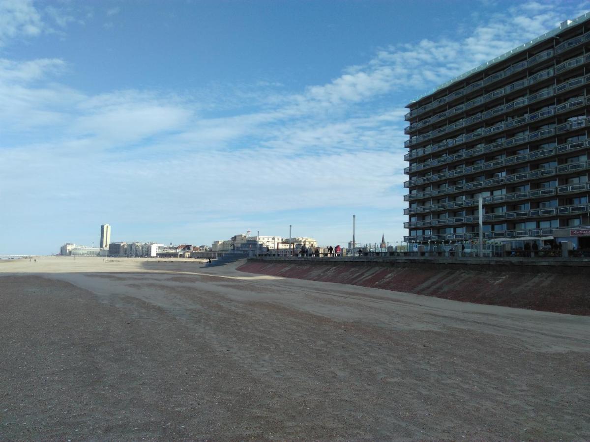 Residentie Aldis Met Zeezicht Leilighet Oostende Eksteriør bilde